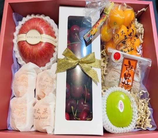 11-8 青森蜜蘋果+日本小柑橘+紐西蘭櫻桃+鹿兒島金桔+市田柿+台灣棗子