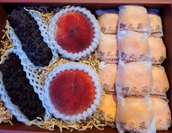 11-2日本珍珠葡萄+日本水蜜桃+日本小蜜柑