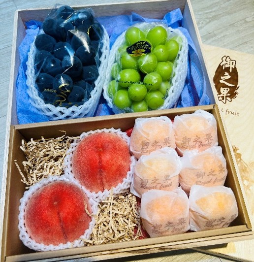 12-3日本貓眼葡萄+日本麝香葡萄+美國水蜜桃+日本小柑橘